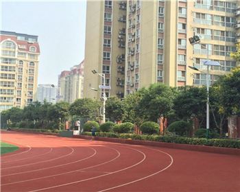 太陽能路燈使用客戶西安高新一中